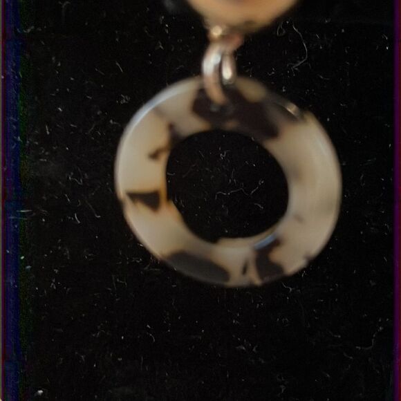 Sparkle & Bling Gold-Tone Black Tortoise Chunky Chain Necklace Earring Set- OSFM - Picture 14 of 16